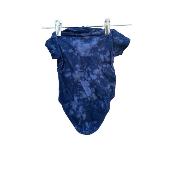 Reverse Dye Babies Collared Onesie | Scrunch Tie - Reverse Dye - Picture 2 of 2